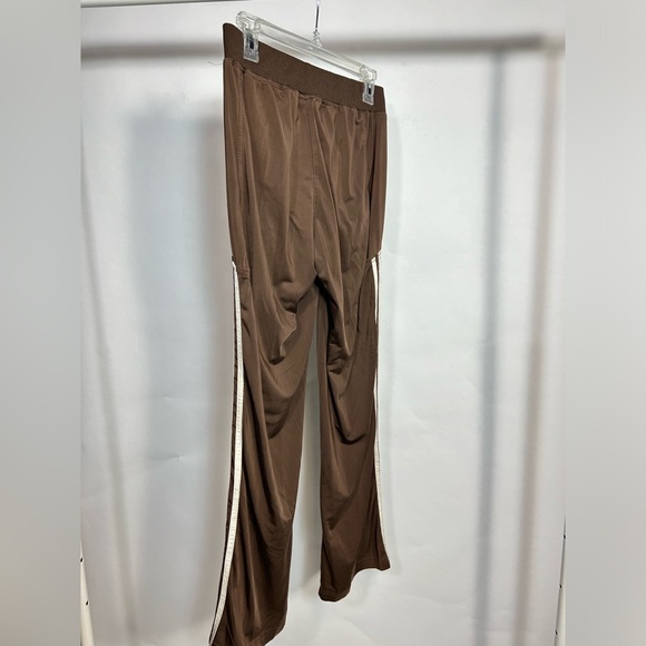 Adidas pants - Picture 2 of 4